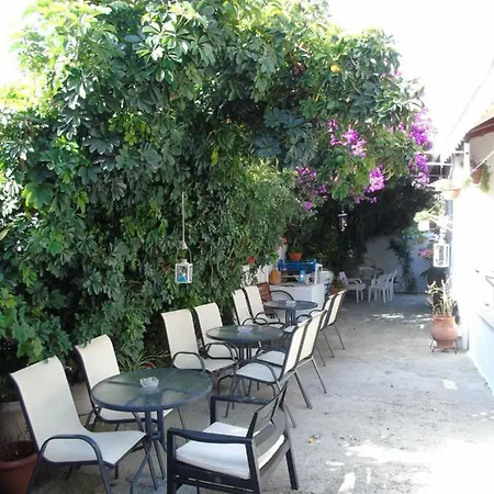 Casa de hóspedes Iliada *